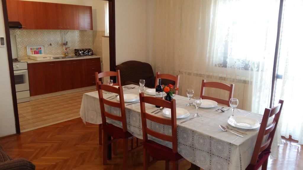 Apartman Dukic Apartamento Trogir Exterior foto