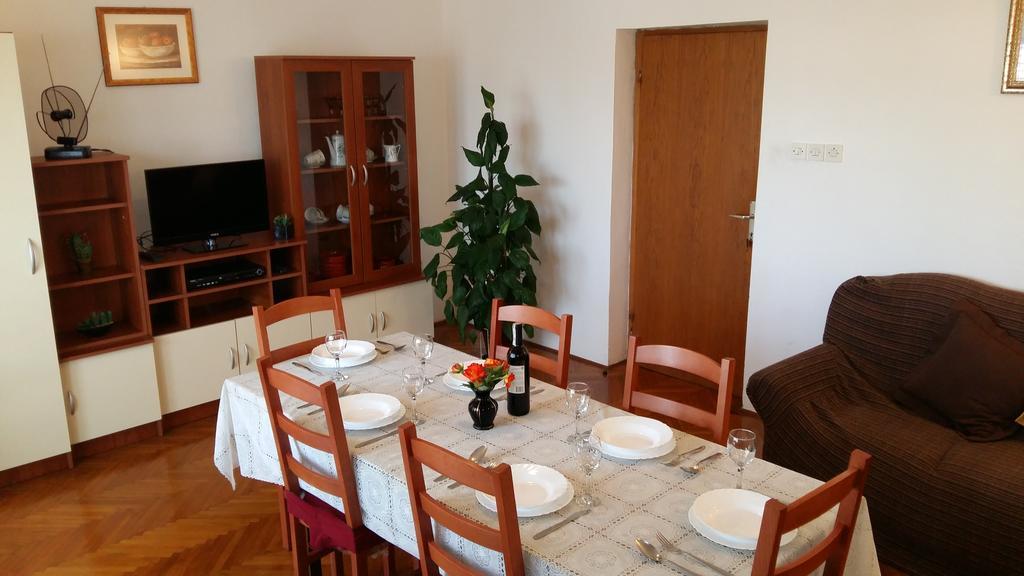 Apartman Dukic Apartamento Trogir Exterior foto