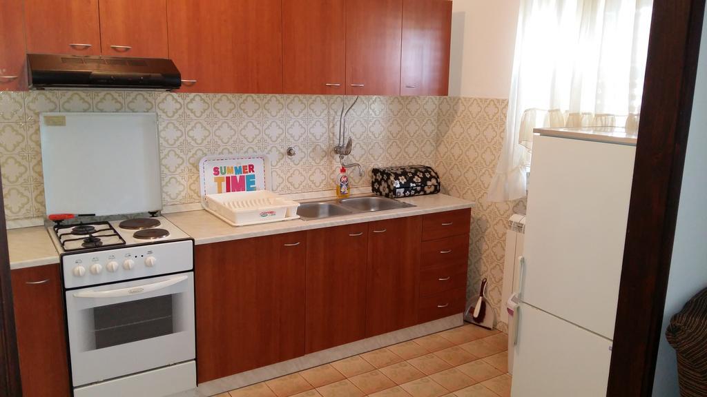 Apartman Dukic Apartamento Trogir Exterior foto