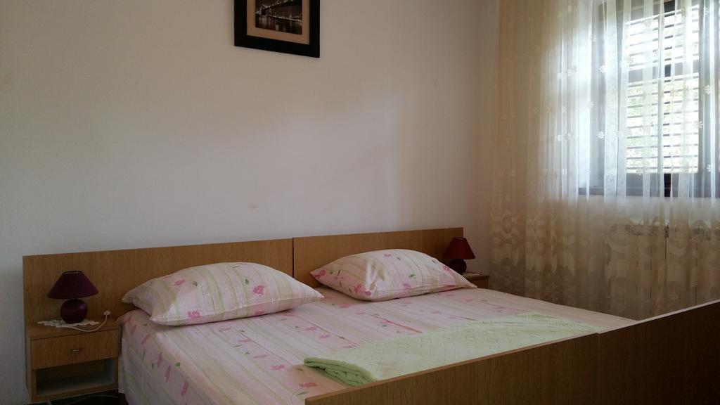 Apartman Dukic Apartamento Trogir Exterior foto