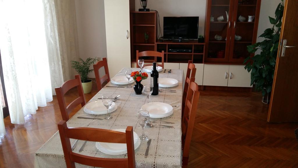 Apartman Dukic Apartamento Trogir Exterior foto